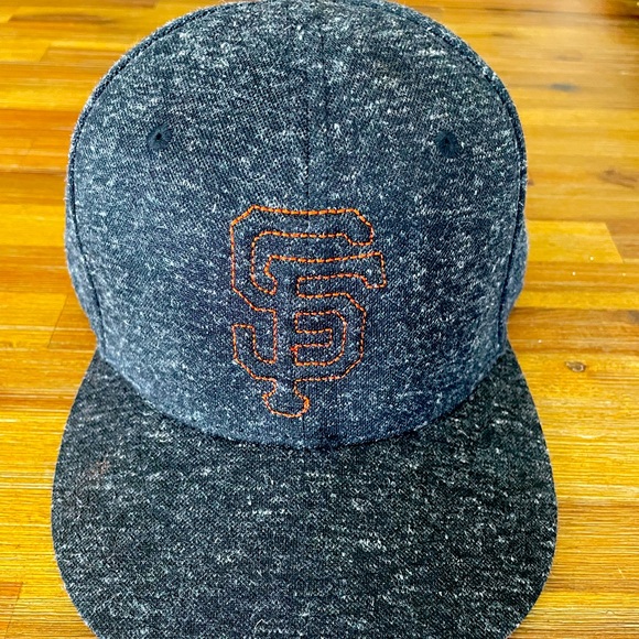 San Francisco Giants Dignity Health SnapBack Baseball Cap SGA - Picture 1 of 2